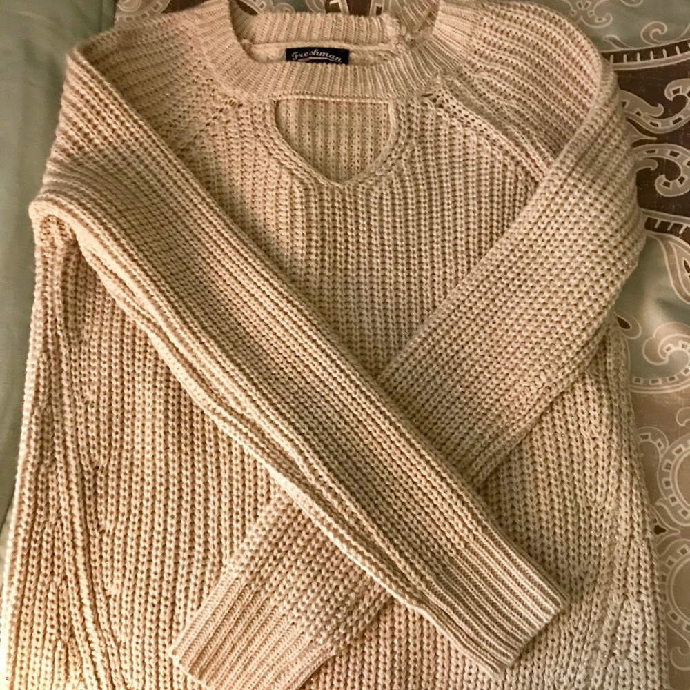Cream keyhole sweater- new without tags